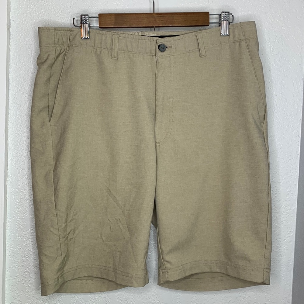 Pebble Beach Dry-Luxe Performance Golf Shorts Size 36 Khaki Flat Front Vacation